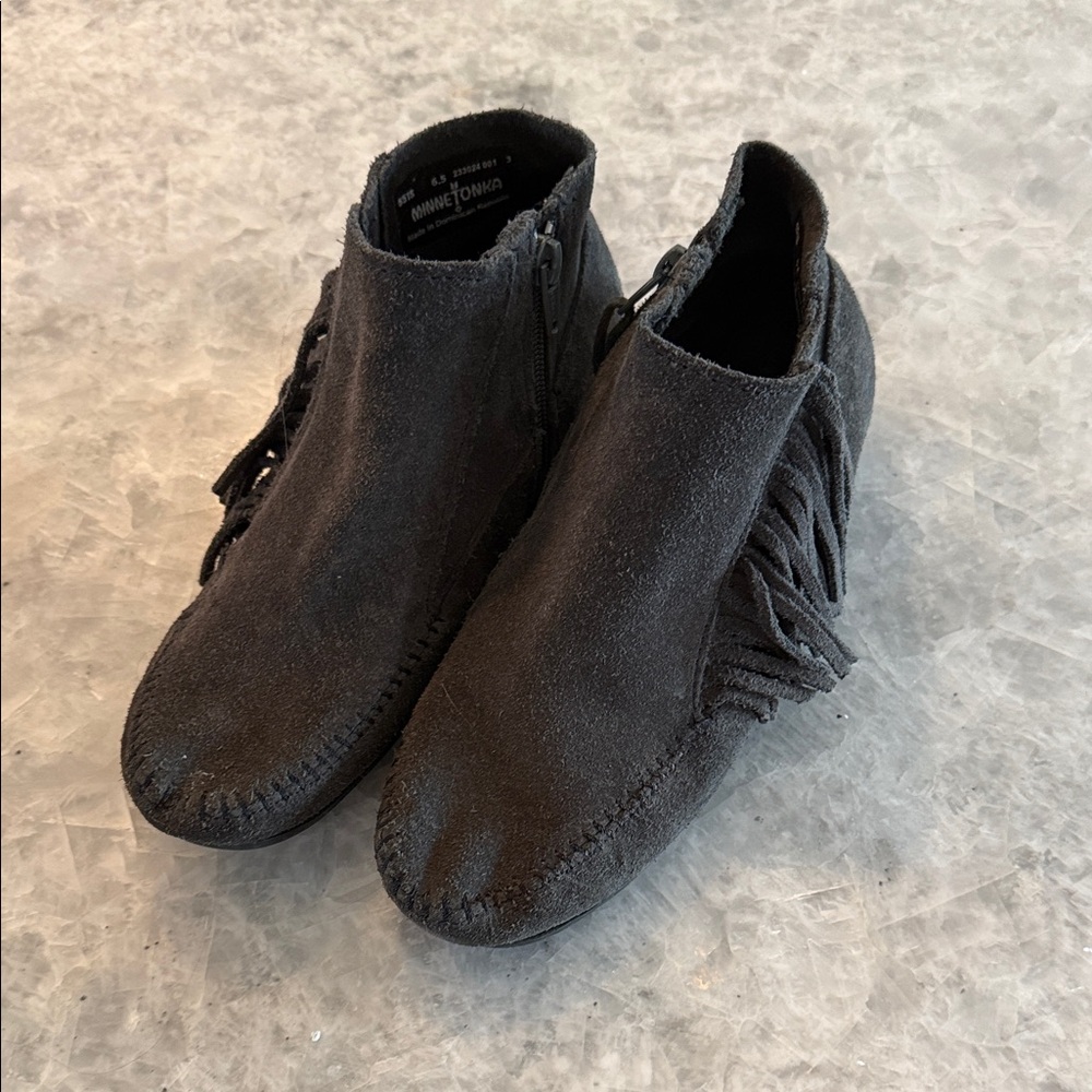 Dark grey MINNIETONKA moccasins